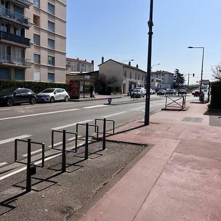 Le Pressense Apartment Vénissieux Exterior foto